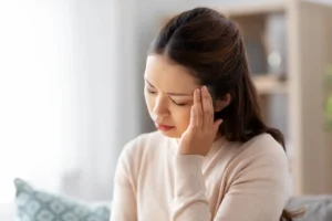 Brain injury lawyers helping woman with head injury in Hillsboro Oregon